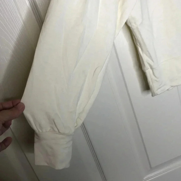 NEW BEACH BREAK Oversized Long Sleeve Top - Picture 4 of 9